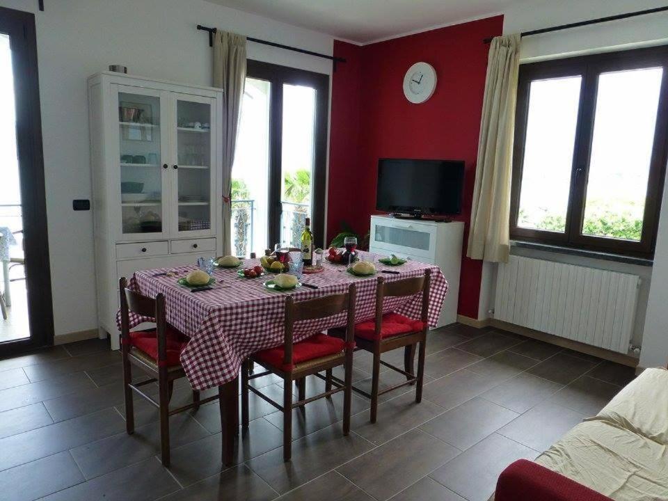 Residence Leggeri Apartments Domaso Eksteriør billede